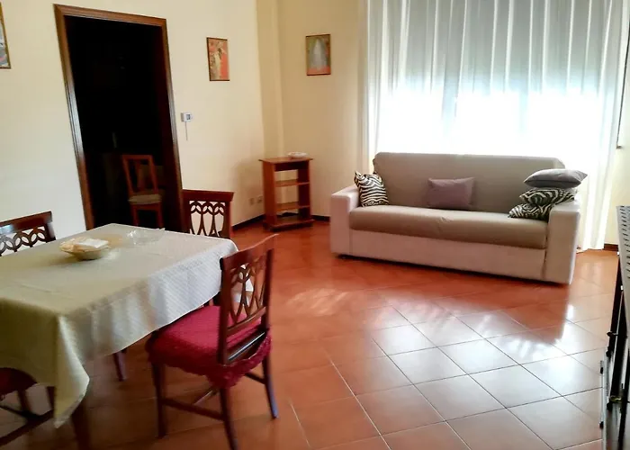 Elegant 80 M² * Trani